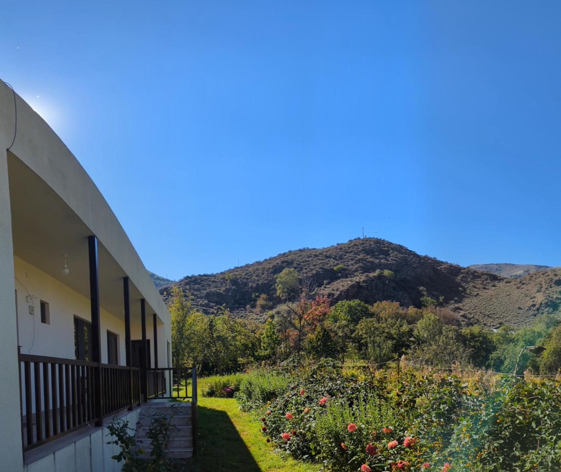 Bee House Hotel Pia Exterior foto