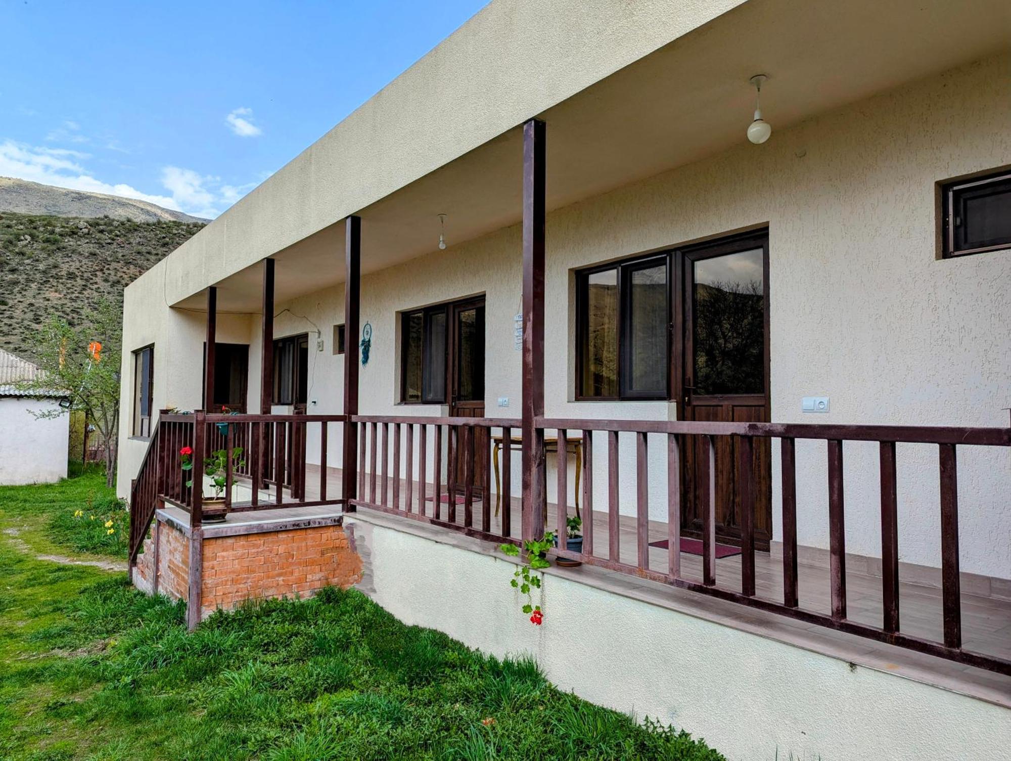 Bee House Hotel Pia Exterior foto